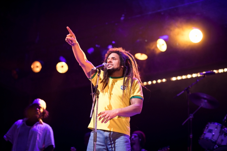 Mitchell Brunings (Bob Marley) in One Love - The Bob Marley Musical © Helen Maybank (2)